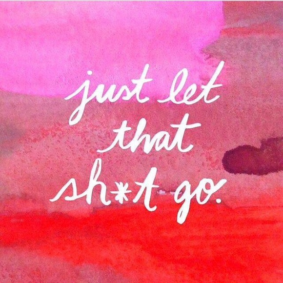 Meet your Posher, Loree - Picture 2 of 8